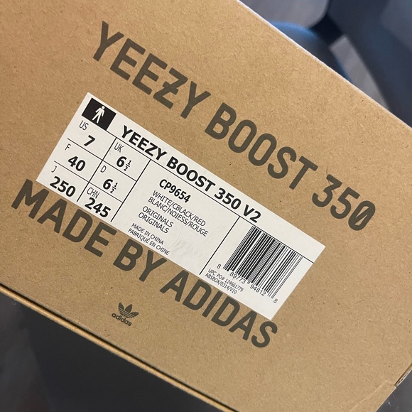 Adidas Yezzy Boost 350 - Picture 2 of 6